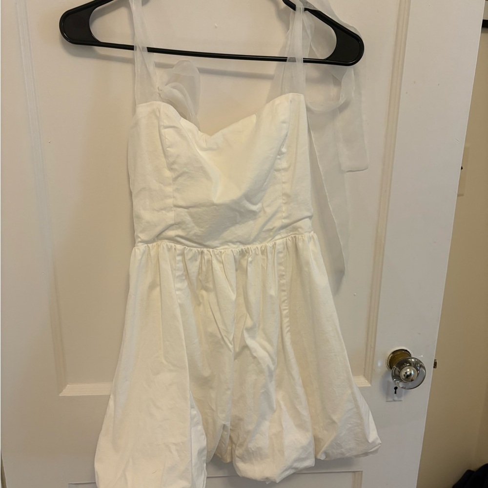 Elegant White Mini Dress